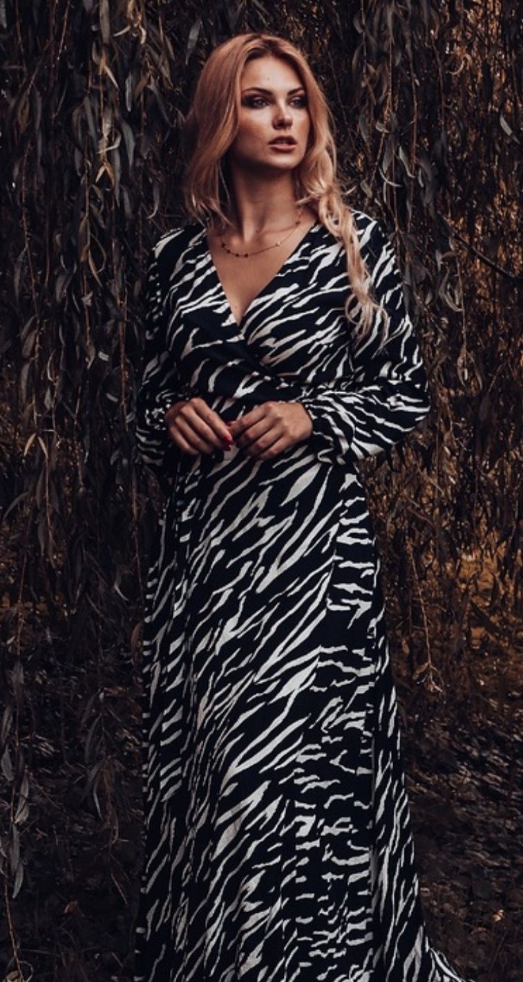 Sukienka Maxi zebra plisy wiązana nowa S M L