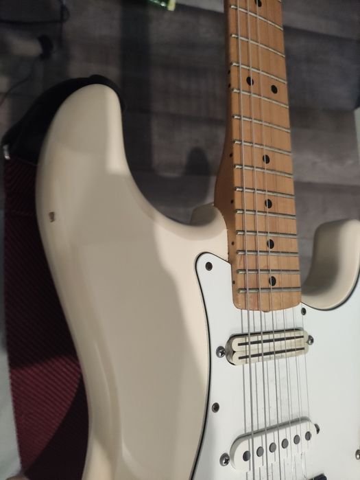 Vendo guitarra fender Stratocaster mexicana