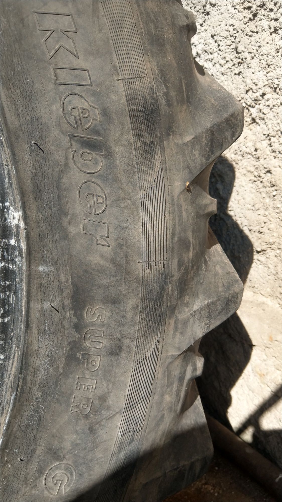 Opony 420/85R34 Kleber Fendt John Deere Deutz Case MF Zetor 16,9R34