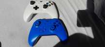 Pad do konsoli Xbox One  oryginalne, używane cena za 2 sztuki