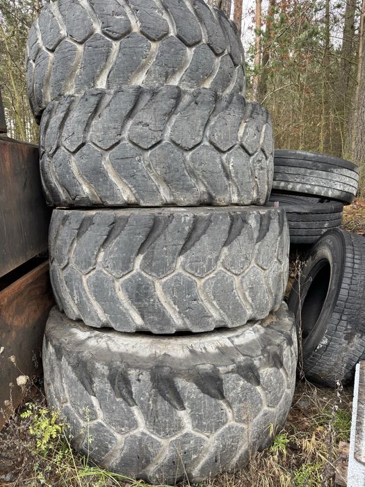 Opony kmpl 4 szt 23,5/R25 michelin