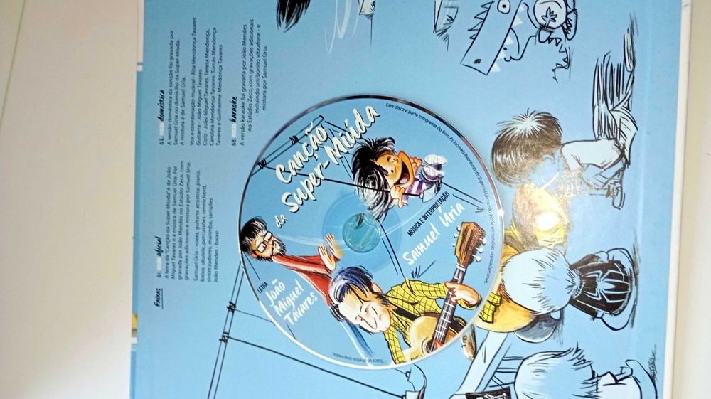 As Incríveis Aventuras da Super-Miúda (livro + CD)