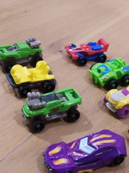 Колекція маленьких машинок, для треку, для ігри