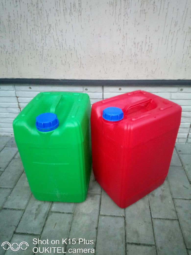 Канистра пластик10, 20, 25, 30 литров