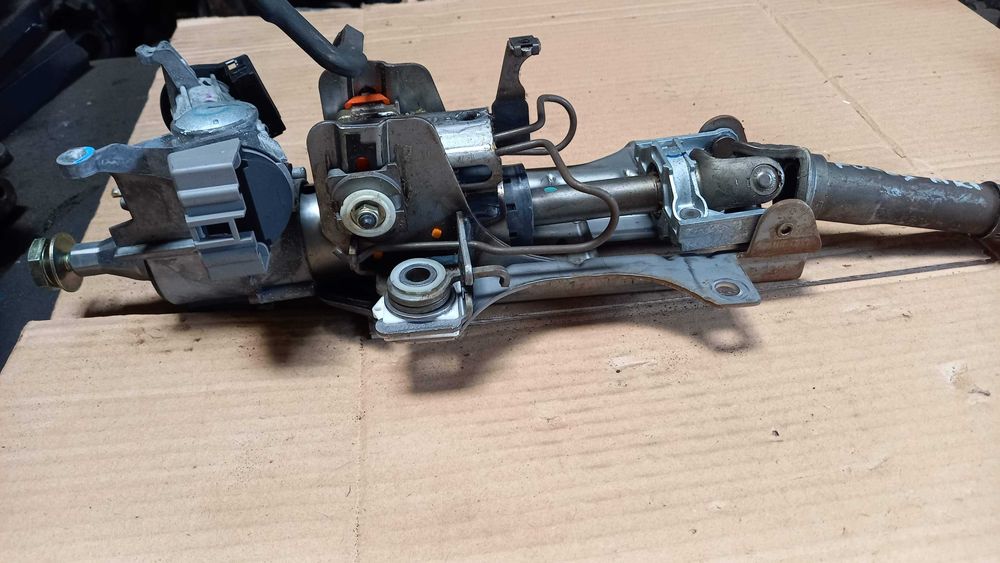 Kolumna kierowincza + stacyjka  Ford focus MK1