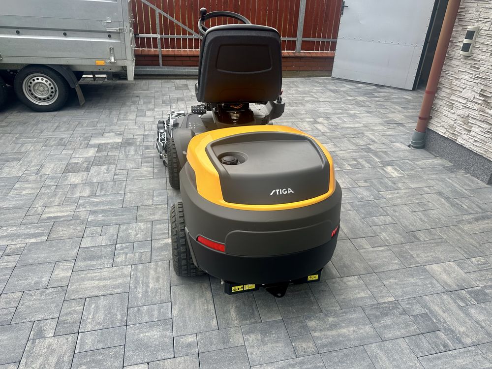 Traktor Ogrodowy STIGA Park 500 W + Agregat Tnący Combi 100 Q Plus