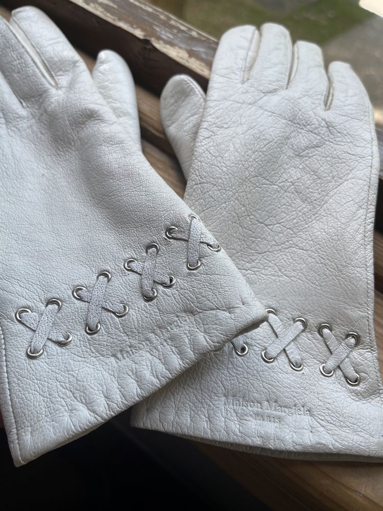 Maison margiela перчатки кожаные женские белые
