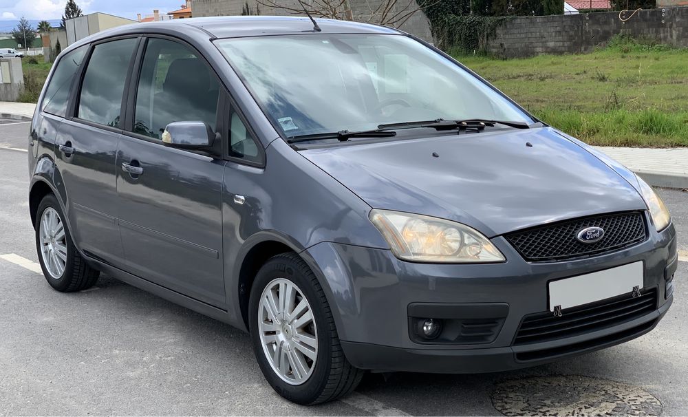 Ford Focus C-Max versão Ghia 110cv