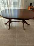 mesa e cadeiras sala de jantar estilo império