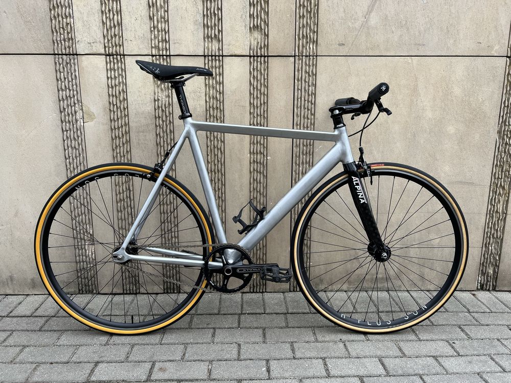 Cinelli MASH Histogram Mielec alpina fizik thomson miche esi 8,5kg