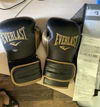 боксерские перчатки everlast 10 унций