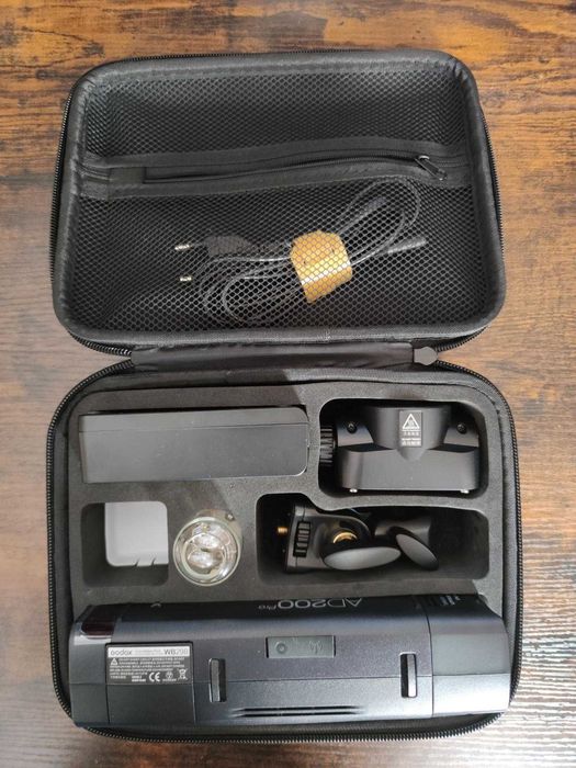 Lampa błyskowa Godox AD200Pro (Quadralite Reporter 200 Pro TTL)