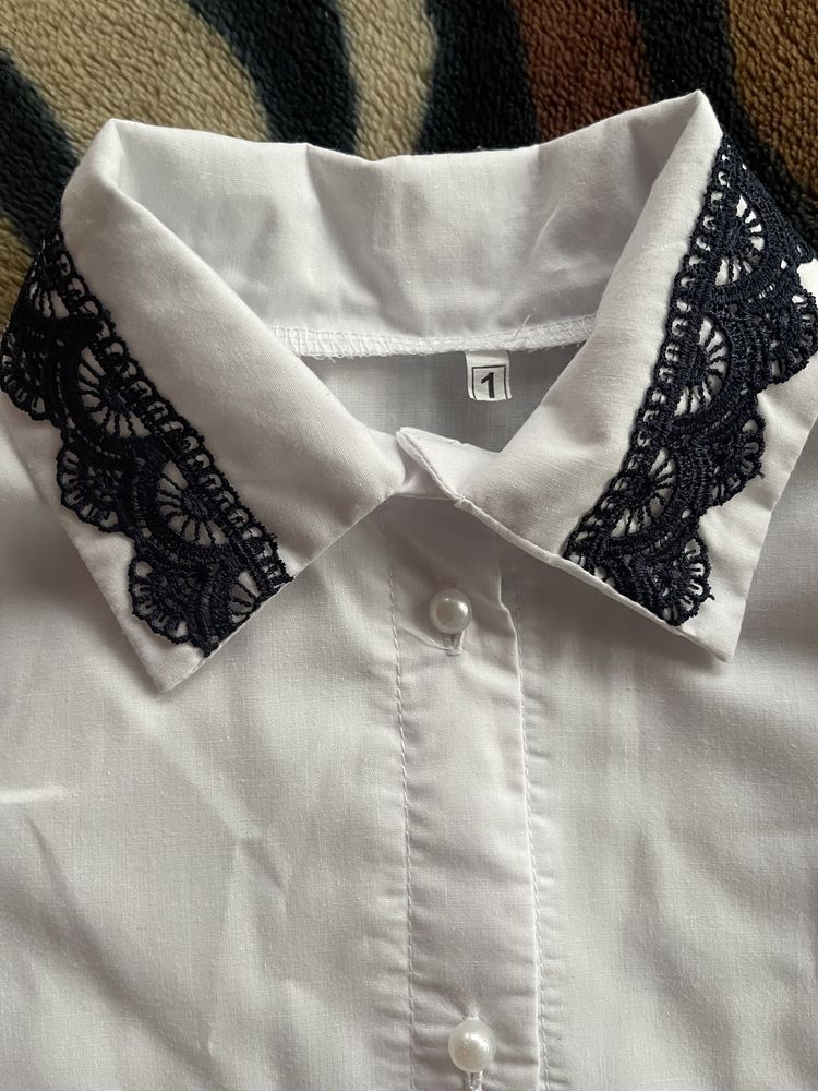 Сорочки блузки шкільні на дівчинку