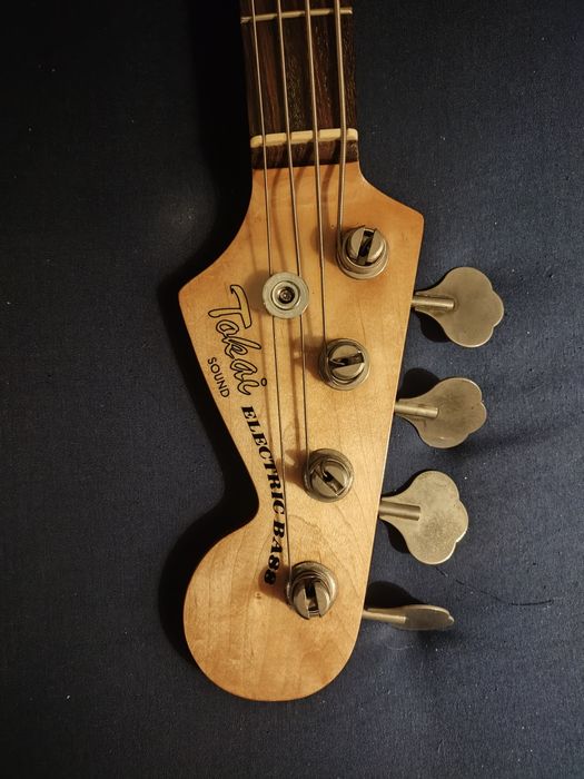 Gitara basowa precision bass