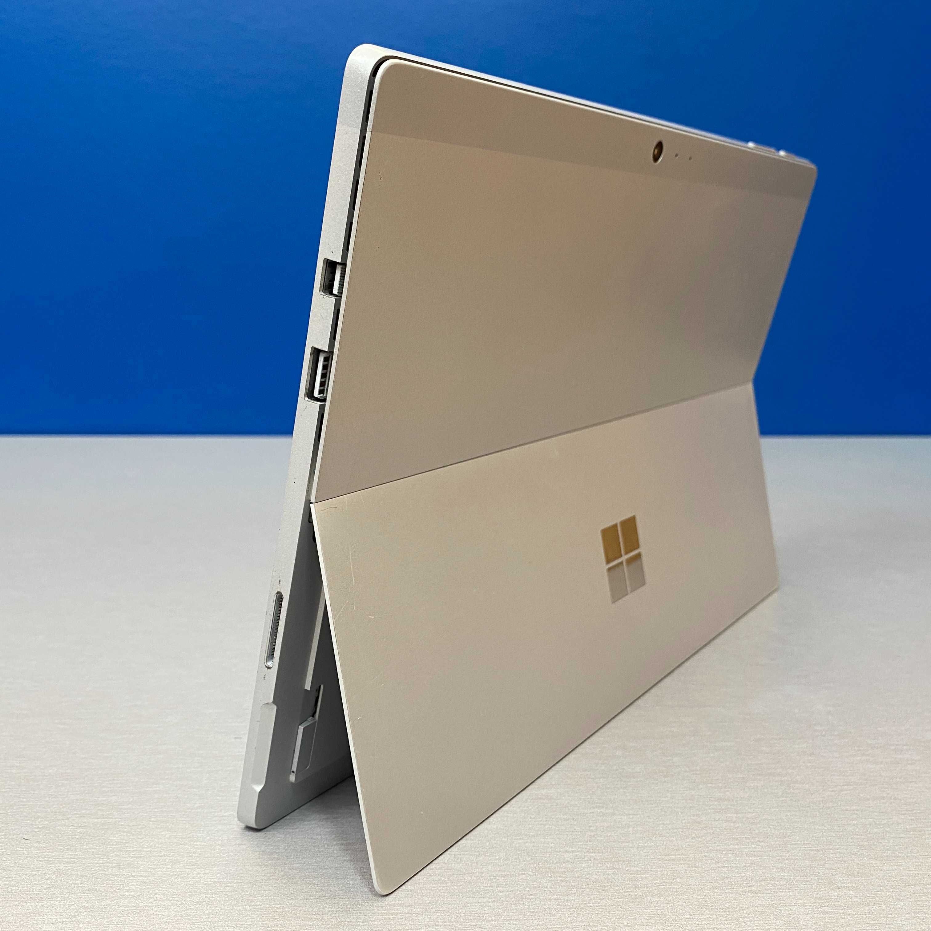 Microsoft Surface Pro 5 - 12.3" (i5-7300U/8GB/256GB SSD/4G LTE)