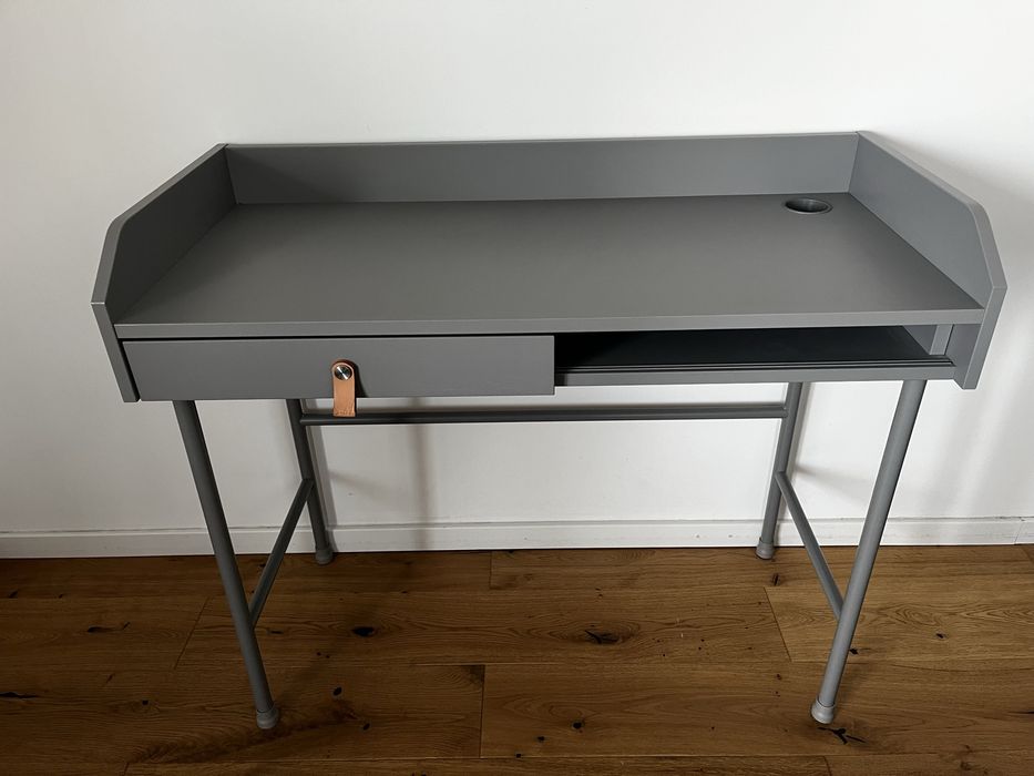 Biurko Ikea Hauga 100x45
