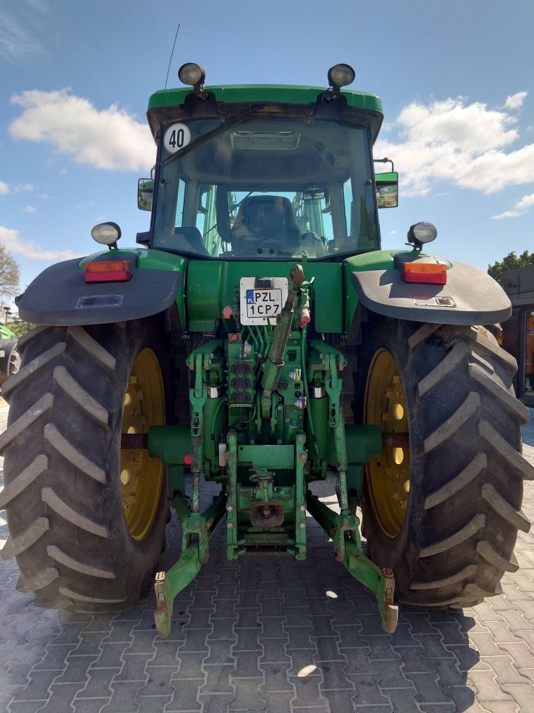 Ciągnik JOHN DEERE 7820 z ładowaczem czołowym JD pneumatyka AutoPower