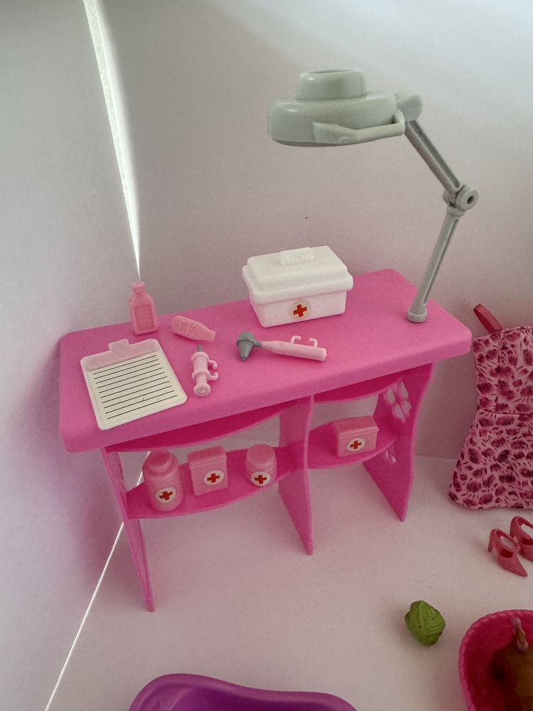 Zestaw Barbie weterynarz z lalką