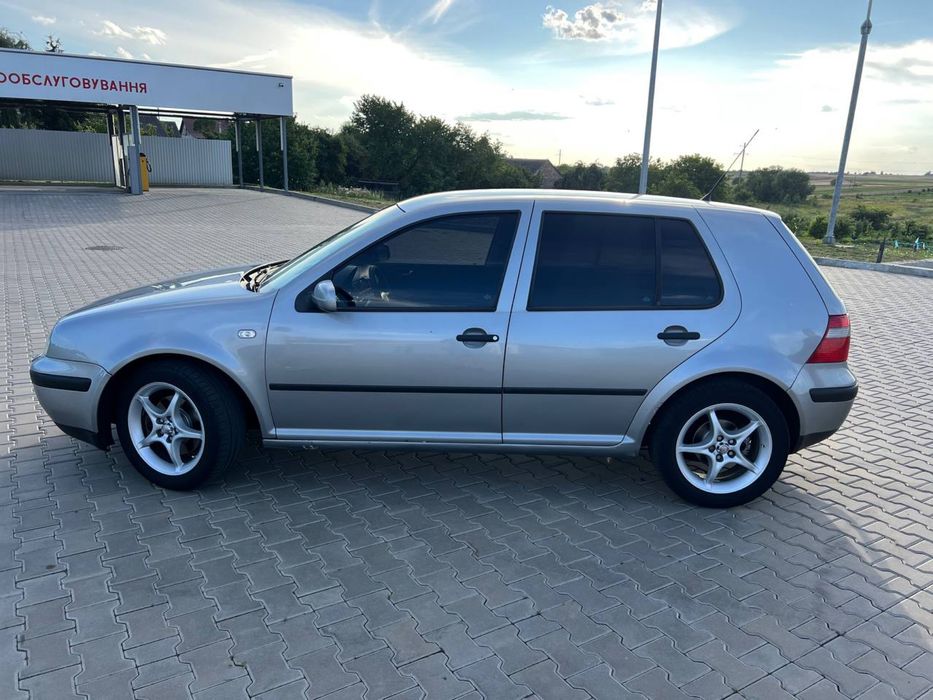 Volkswagen Golf 1.9tdi 2003 Automat
