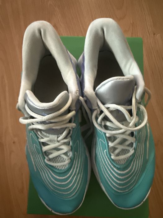 Nike Giannis Immortality 4 Christmas r.39