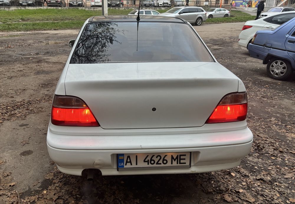 DAEWOO NEXIA 2007 рік газ бензин справна