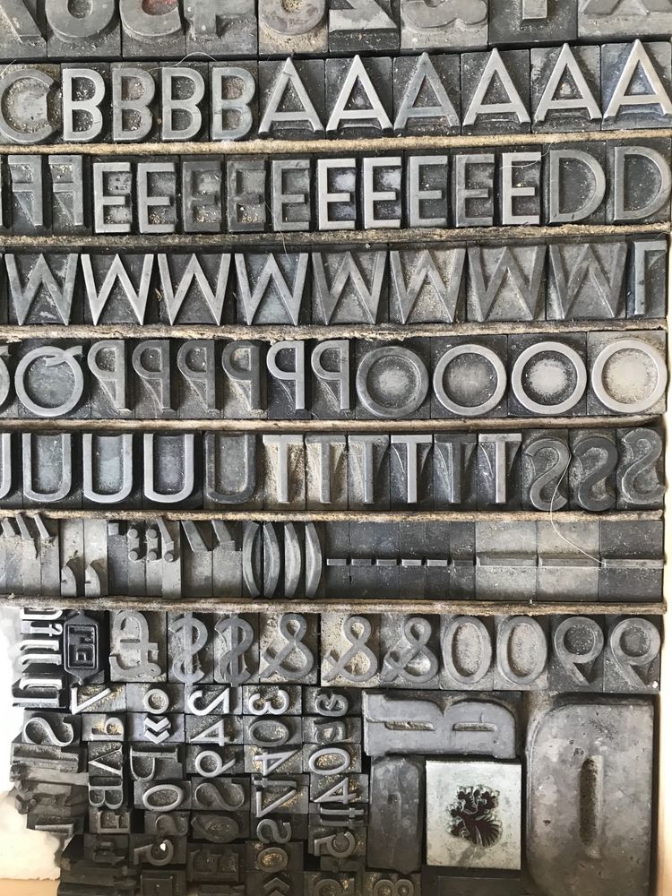 Tipos Letras fonte tipográfica em chumbo 23mm e 18mm