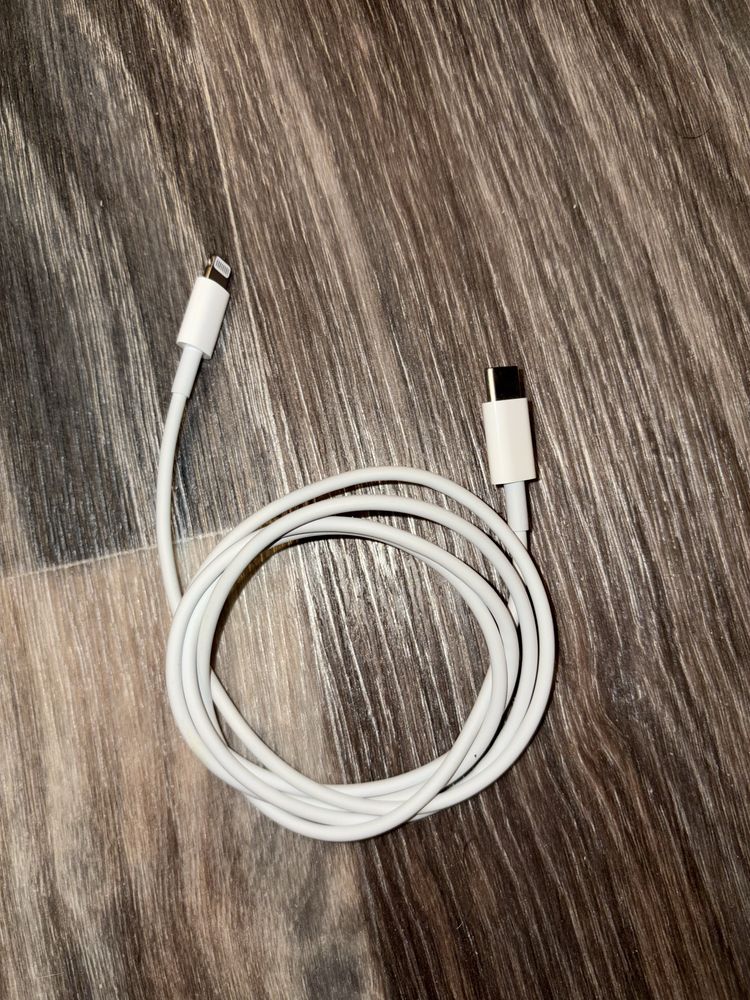 Оригінальний Apple USB-C to Lightning Cable