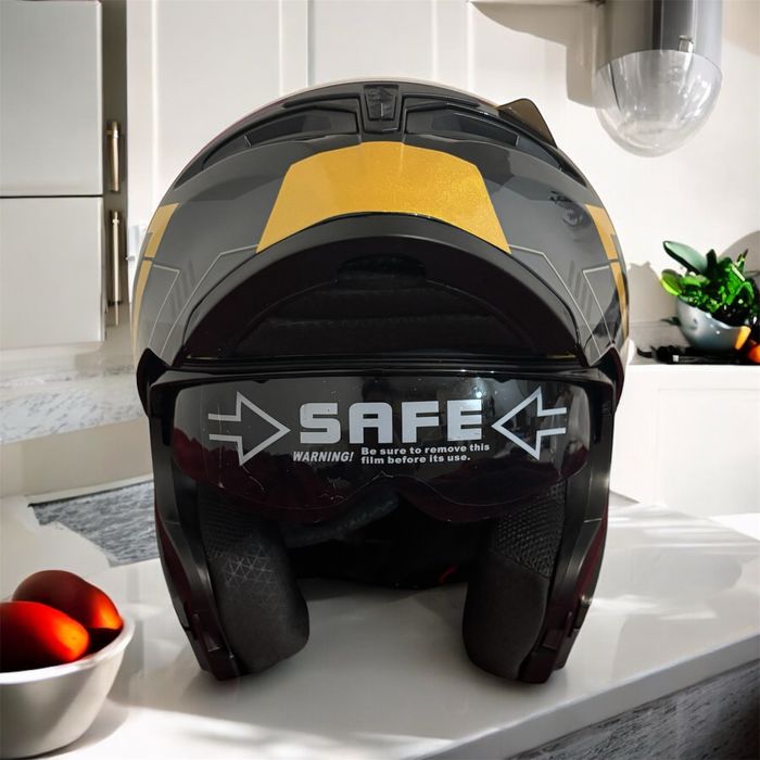 PROMOÇÃO!  Capacete de Esportivo Moto Homen Mulher  – NOVO LUVA BRINDE