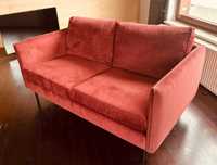 Piękna bordowa sofa