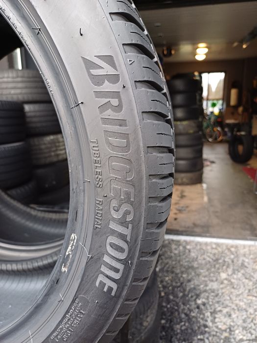 225/45/17 Sprzedam parę opon  Bridgestone