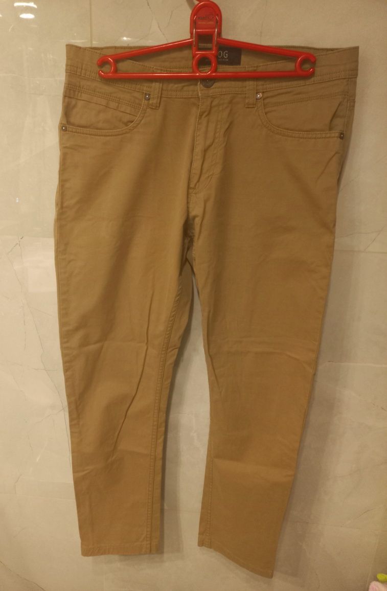 Spodnie w kolorze camel