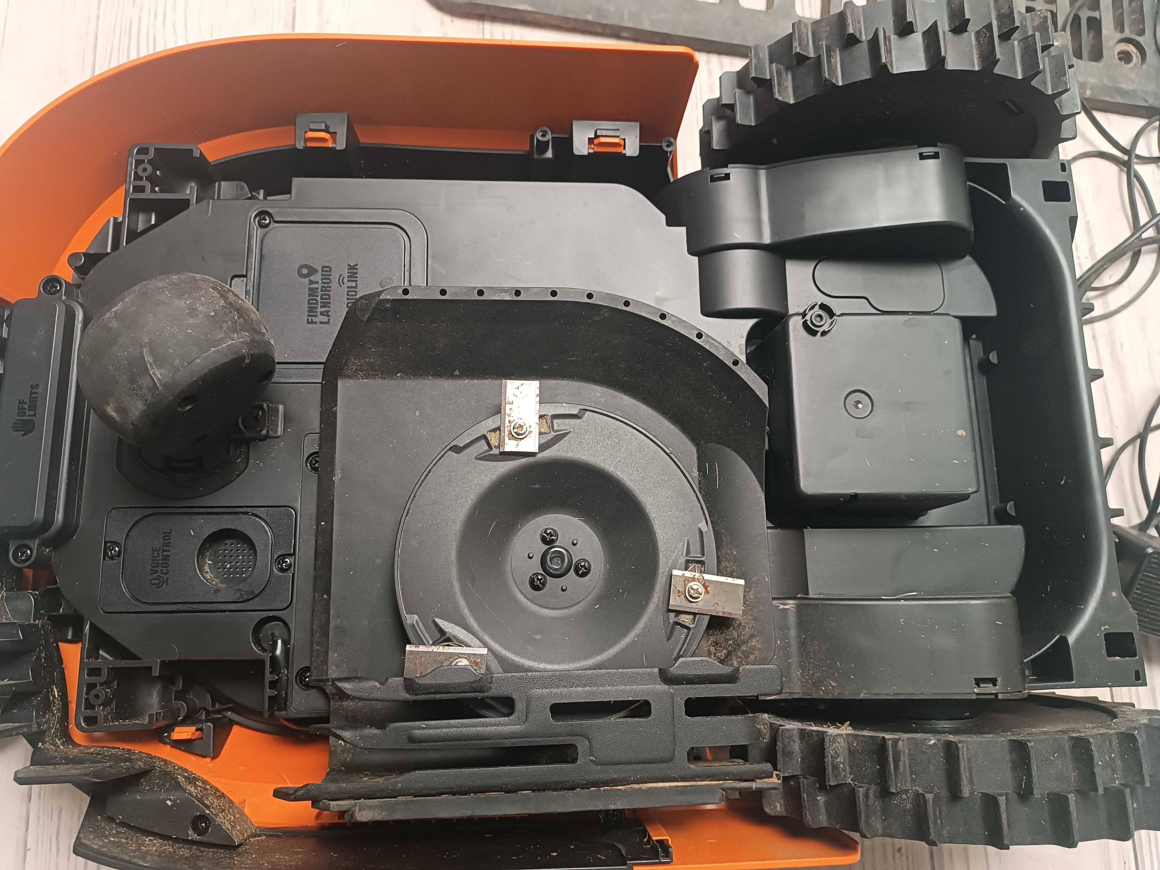 WORX Landroid M700 PLUS WR167E Газонокосарка-робот 500 м\кв