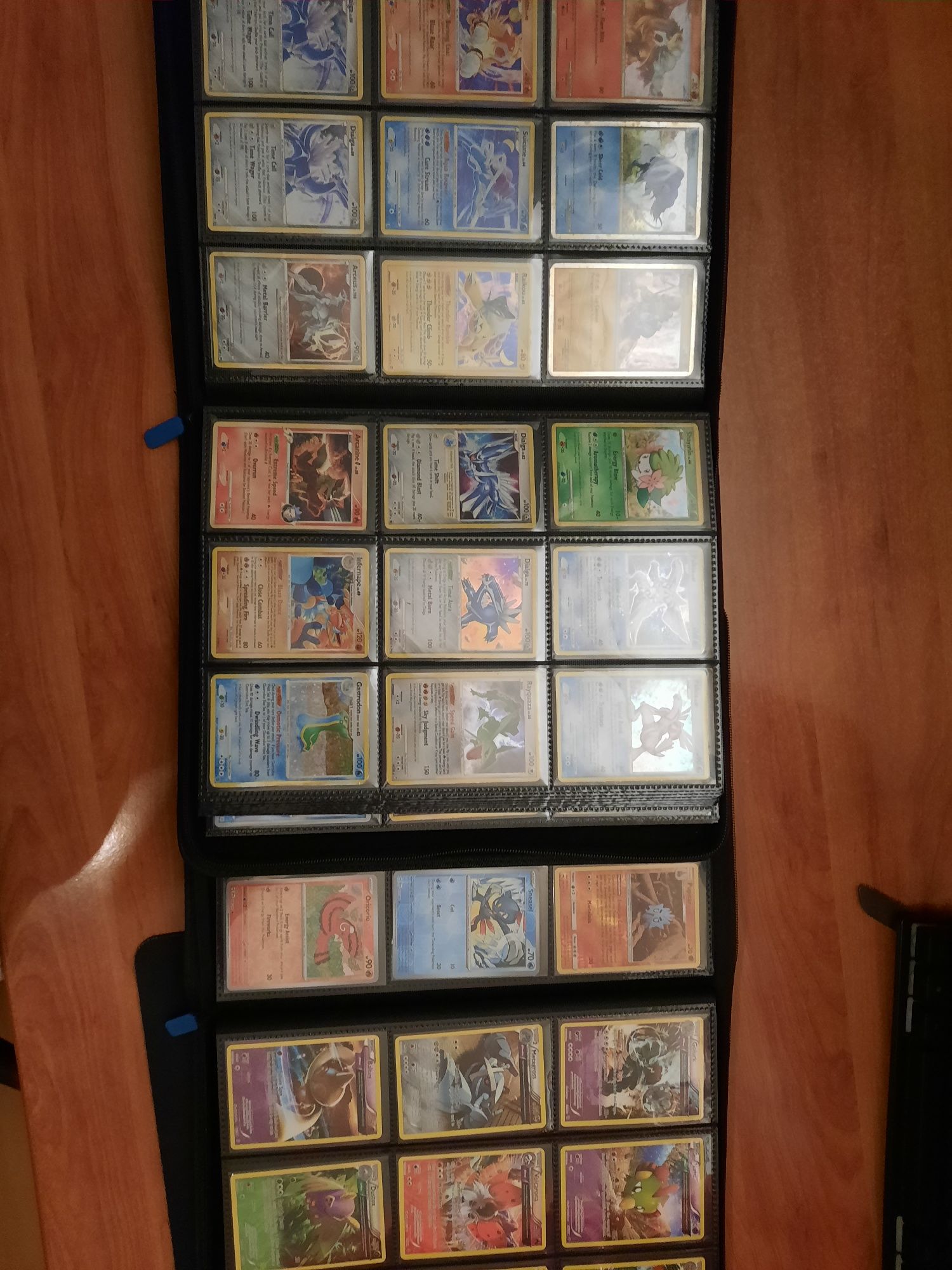 Vendo Cartas Pokémon MUITAS