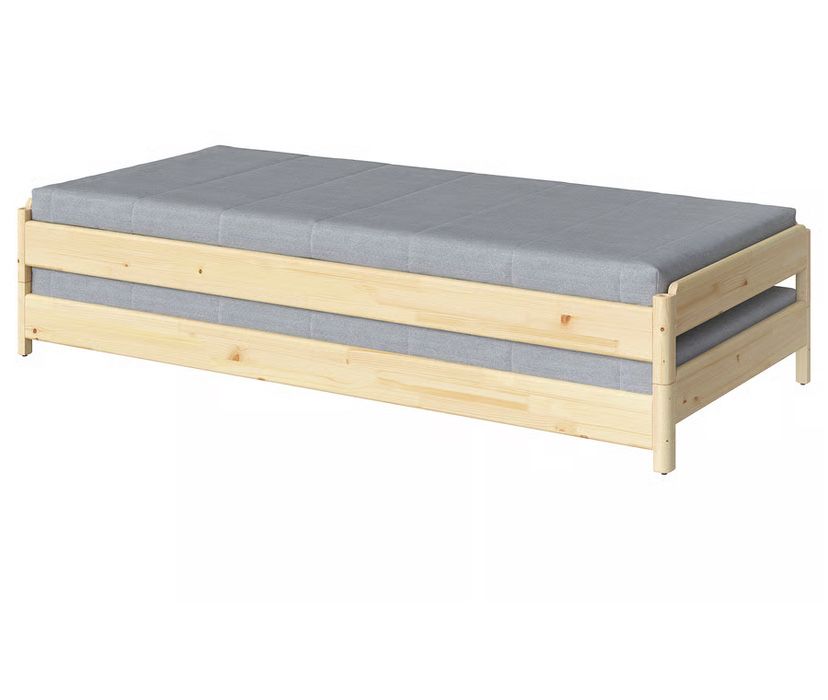 Cama dupla empilhavel do ikea com estrado e 2 colchões