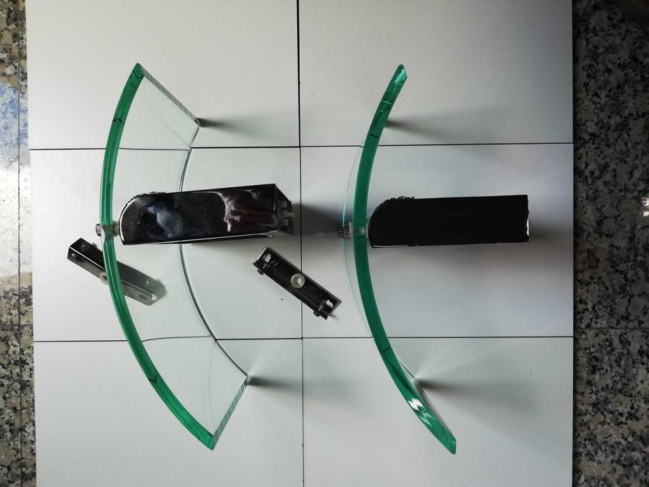 2 apliques de vidro para iluminação de parede em óptimo estado