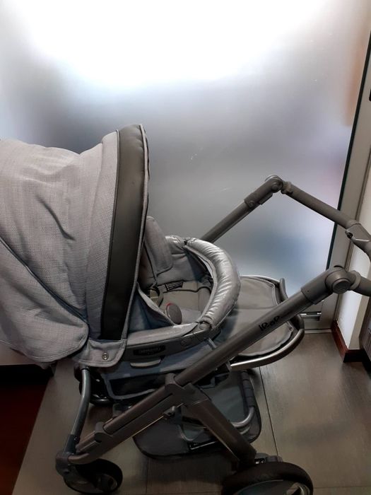 Carrinho bebê de passeio da  marca bebecar