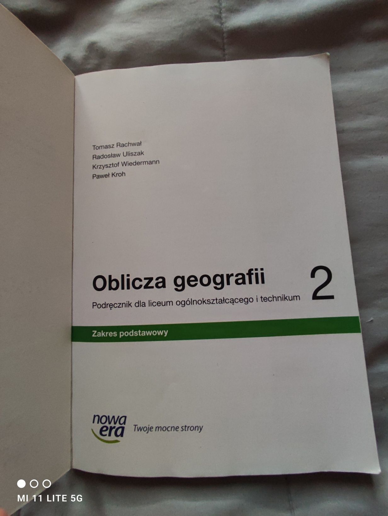 Podręcznik i karty pracy do geografii