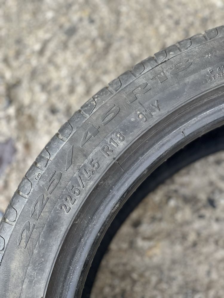 225/45 + 245/40  R18 Pirelli Cinturato P7 2021 рік 6.4мм