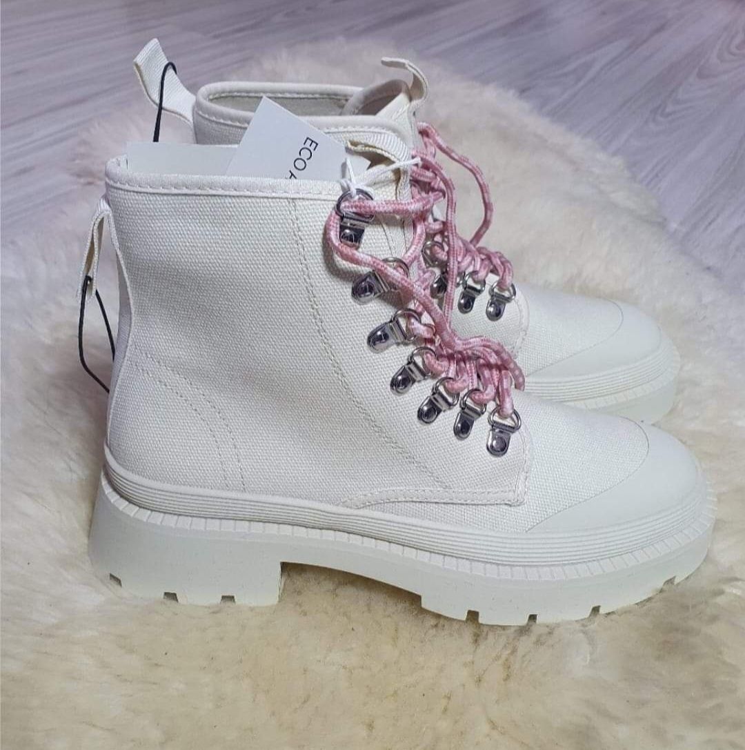 Botki 39 Buty Bezowe Reserved Nowe