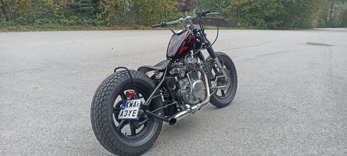 Bobber Yamaha Harley custom