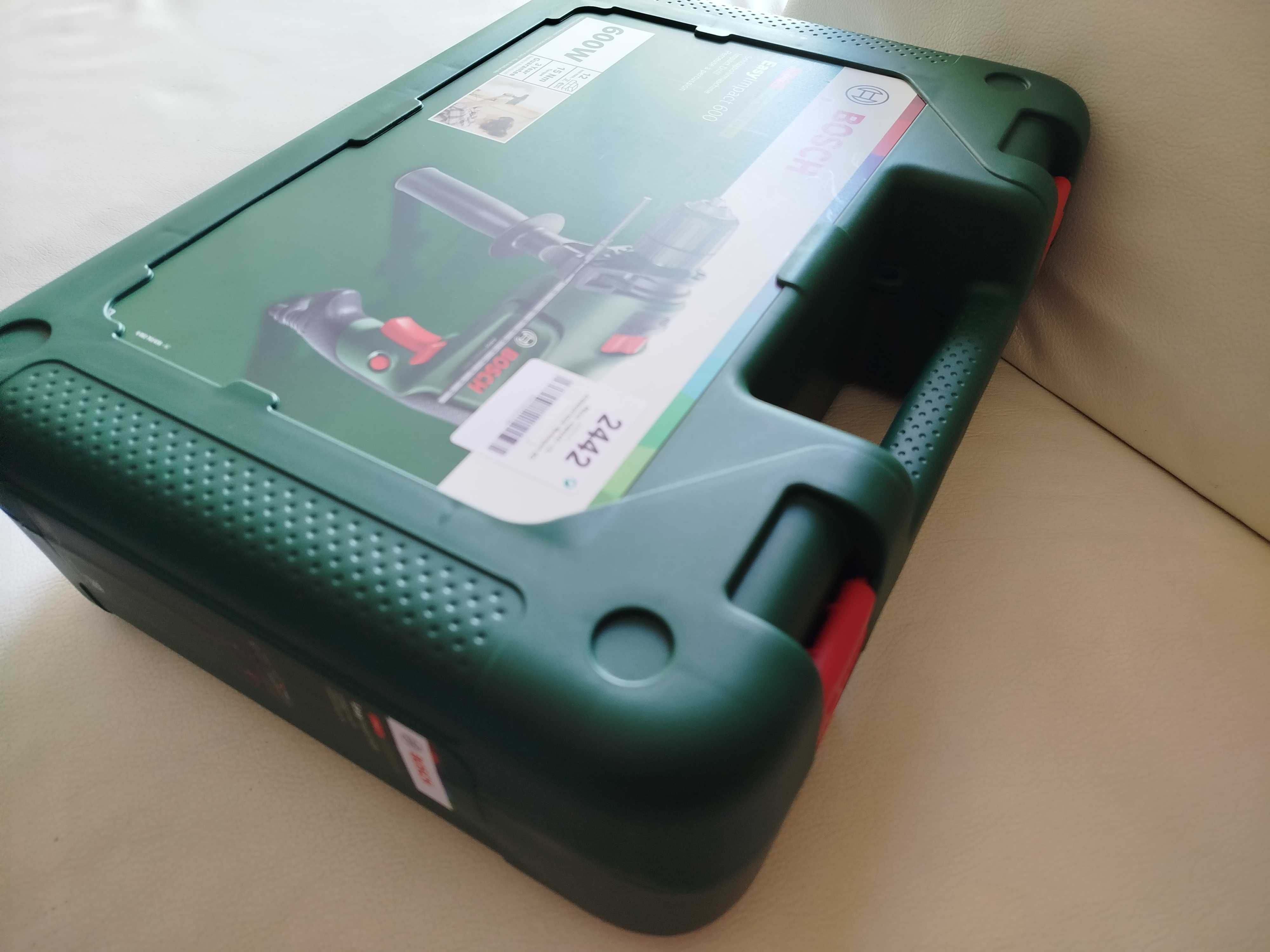 Berbequim BOSCH Easyimpact 600 (novo)