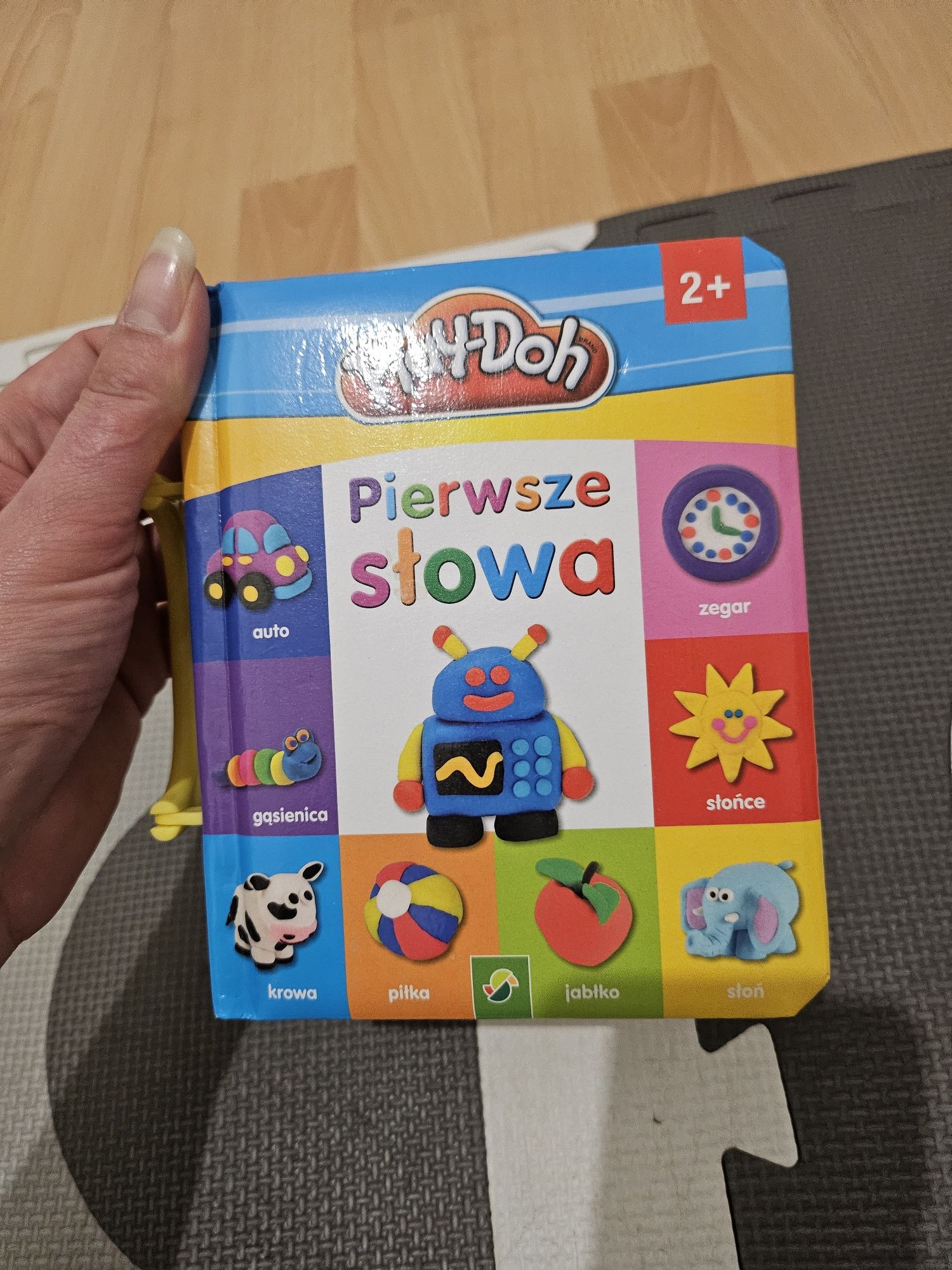 Ksiazeczka z rączką pierwsze słowa ksiazka dla dzieci play doh