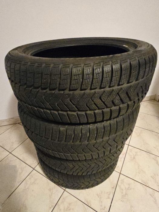 Opony Pirelli SottoZero Serie 3 225/50 R18 99 H XL, AO, FR