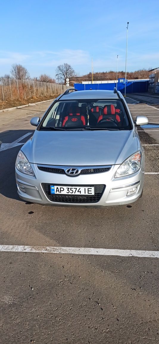 Hyundai I30 универсал дизель в родной краске