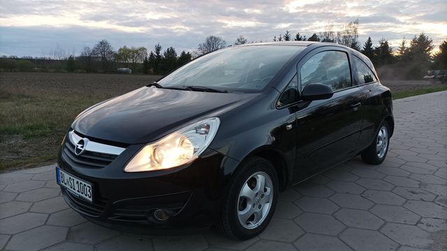 Opel Corsa 1.4 benzyna 90KM, Klimatyzacja, Tempomat, Alufelgi