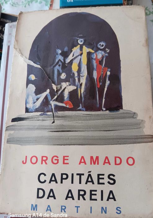 Livros antigos para desocupar