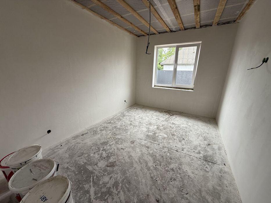 Продаж будинку з газовим опаленням ( 7,5 соток землі)