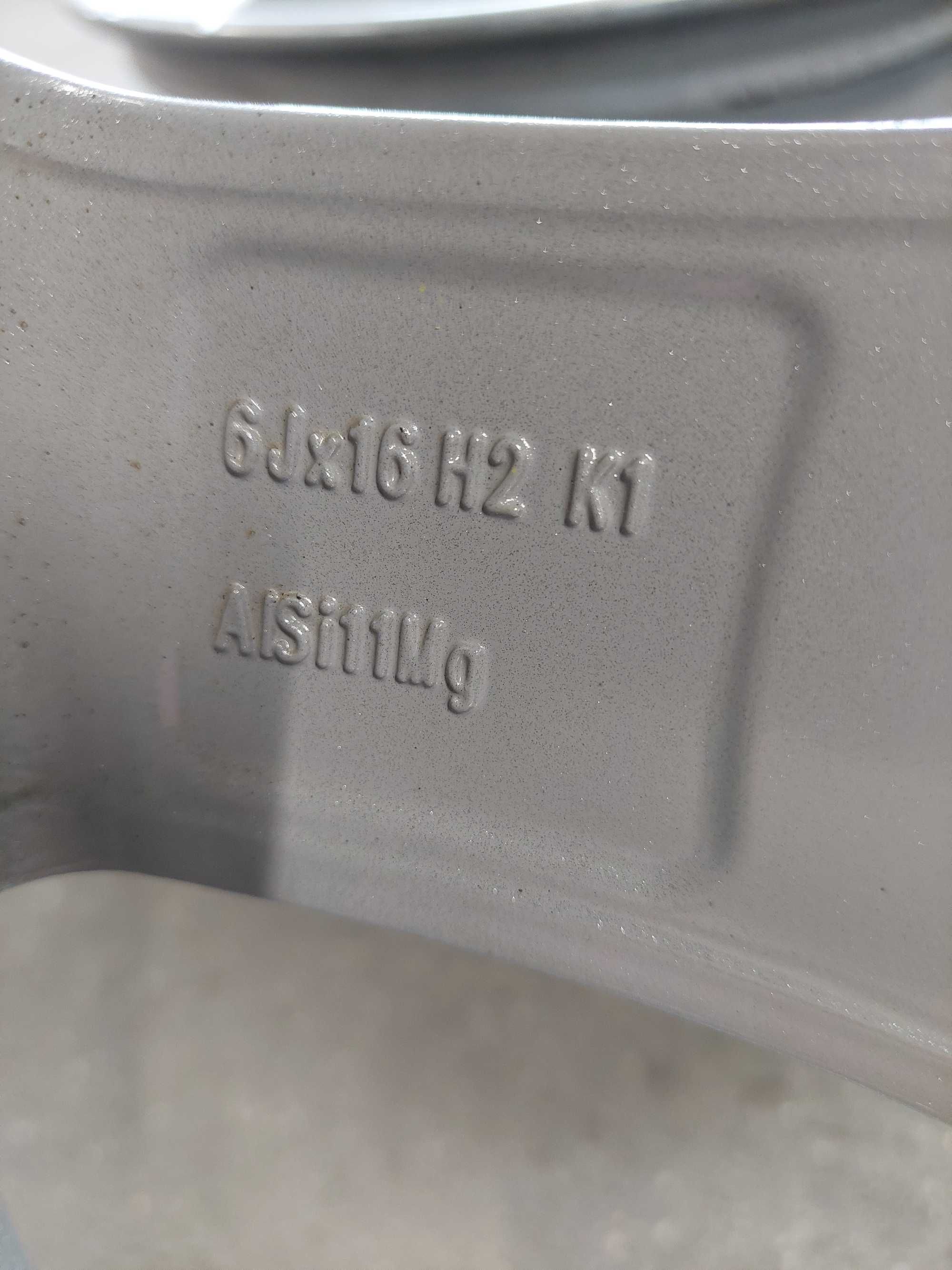 Felgi AUDI 16" 5X112  (18)