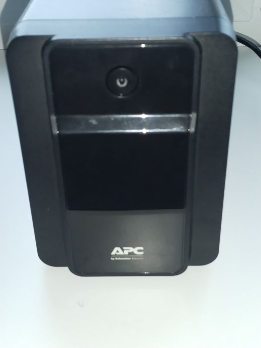 Джерело безперебійного живлення APC Back-UPS 750VA
