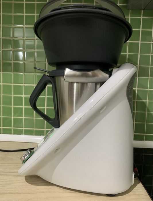 Bimby TM5 em excelente estado com várias ofertas!